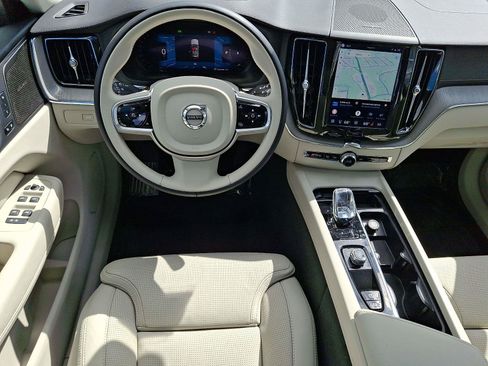 Certified 2023 Volvo XC60 B6 Ultimate w/ Climate Package AWD/4WD image 12