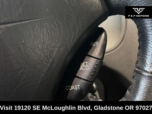 Used 2005 Ford Focus SE FWD image 12