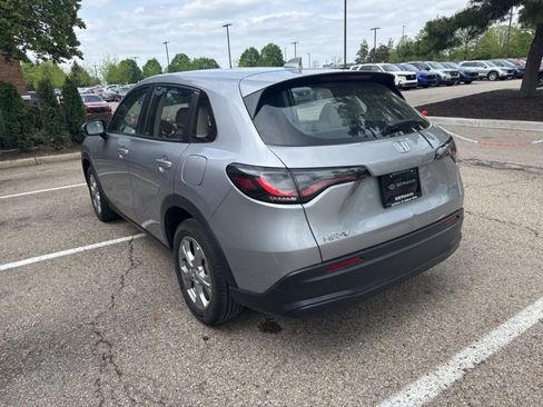 Used 2023 Honda HR-V LX image 8