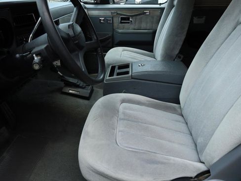 Used 1990 Chevrolet Blazer 4WD image 11