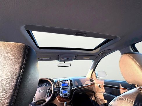 Used 2011 Hyundai Santa Fe Limited image 18