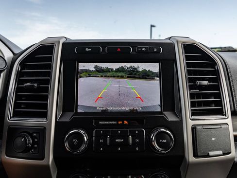 Used 2020 Ford F150 Lariat AWD/4WD image 30