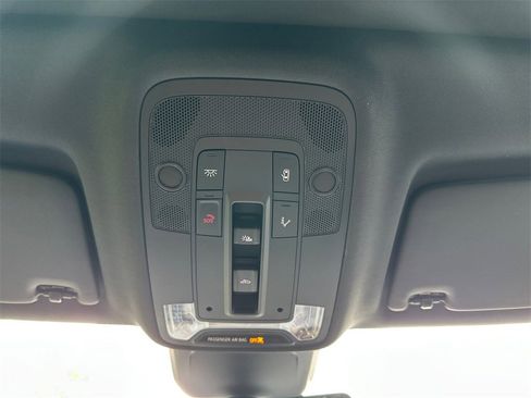 New 2025 Audi Q3 2.0T Premium image 26