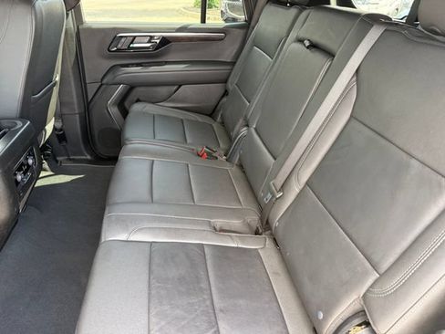 Used 2025 Chevrolet Tahoe LT RWD image 29