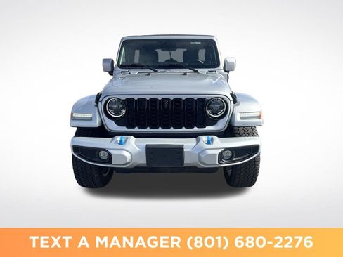 Used 2024 Jeep Wrangler High Altitude AWD/4WD image 8