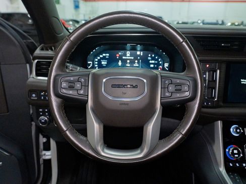 Used 2022 GMC Yukon Denali image 39