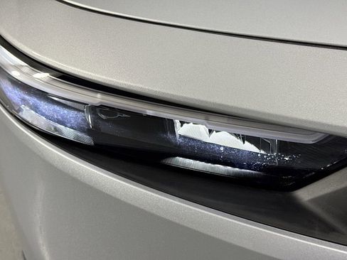 Certified 2025 Honda Accord SE image 38