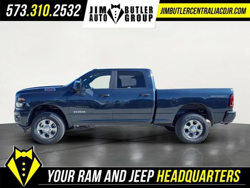 New 2026 RAM 2500 Big Horn AWD/4WD image 17
