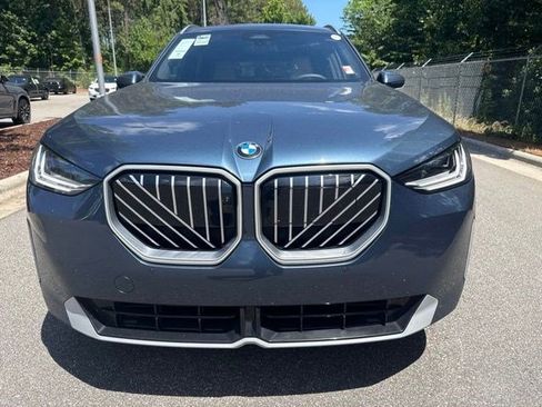 Certified 2025 BMW X3 xDrive30i w/ Premium Package AWD/4WD image 2