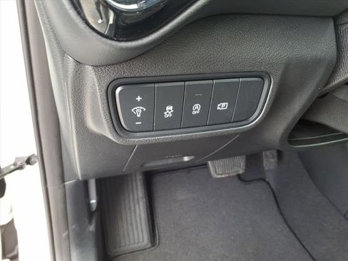 Used 2023 Kia Soul EX image 17