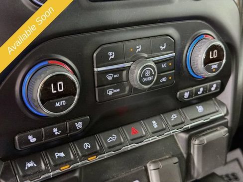 Used 2019 Chevrolet Silverado 1500 High Country w/ Technology Package AWD/4WD image 16