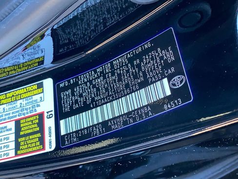 Used 2025 Toyota Camry LE image 29