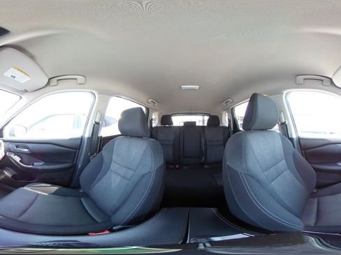 Used 2025 Nissan Rogue SV FWD image 44