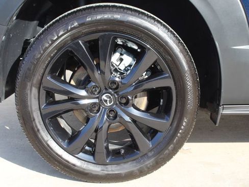 Certified 2025 MAZDA CX-30 2.5 Turbo w/ Premium Package image 12