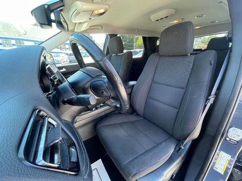 Used 2021 Dodge Durango SXT image 8