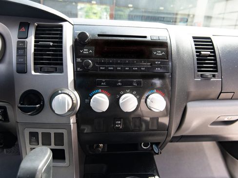 Used 2010 Toyota Tundra 2WD Double Cab image 36