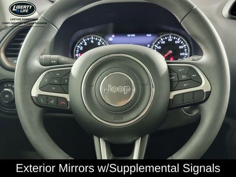 Used 2023 Jeep Renegade Latitude w/ Sun/Sound Group AWD/4WD image 25
