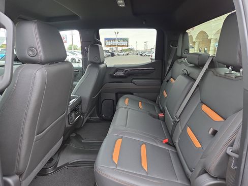 Used 2025 GMC Sierra 1500 AT4 AWD/4WD image 9