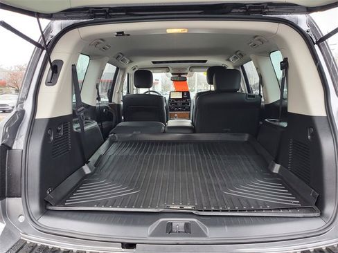 Used 2023 Nissan Armada SL w/ Captain's Chairs Package image 7