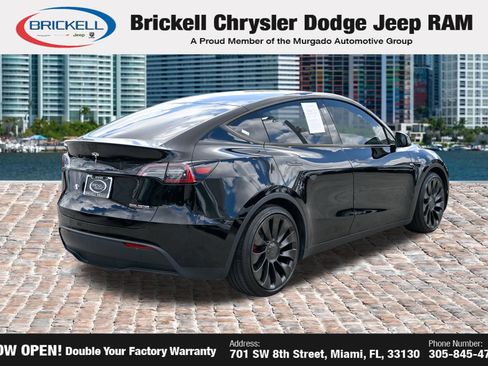 Used 2025 Tesla Model Y Performance AWD/4WD image 12