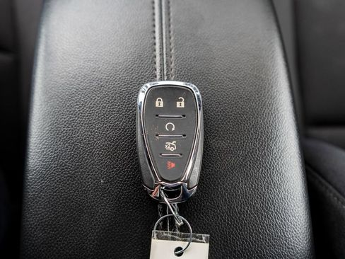 Used 2023 Chevrolet Malibu LT image 30