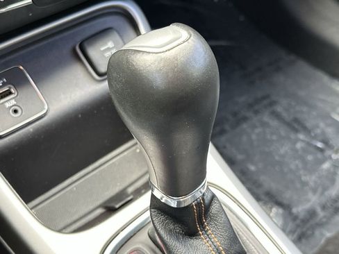 Used 2019 Jeep Compass Latitude w/ Popular Equipment Group image 17