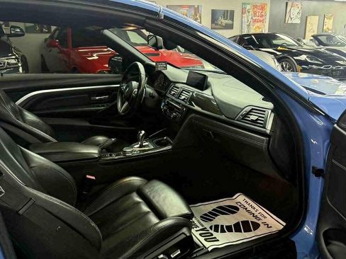 Used 2016 BMW M4 Convertible RWD image 17