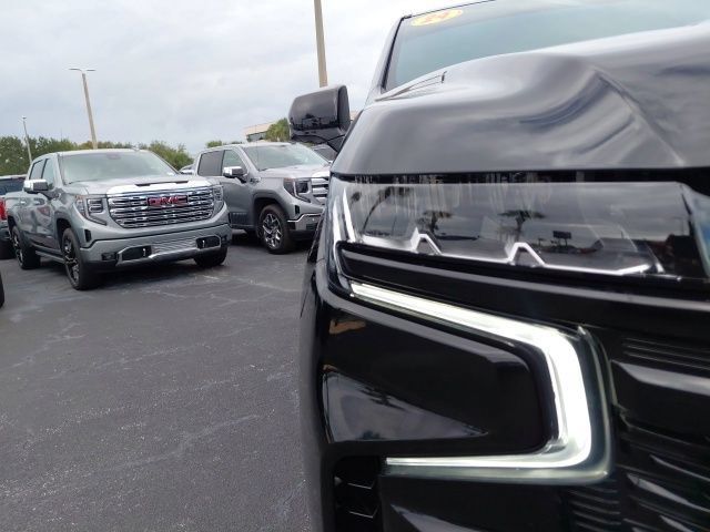 Used 2024 Chevrolet Tahoe RST w/ RST Performance Edition AWD/4WD image 12