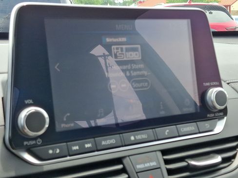 Used 2021 Nissan Altima 2.5 SV w/ SV Premium Package FWD image 17