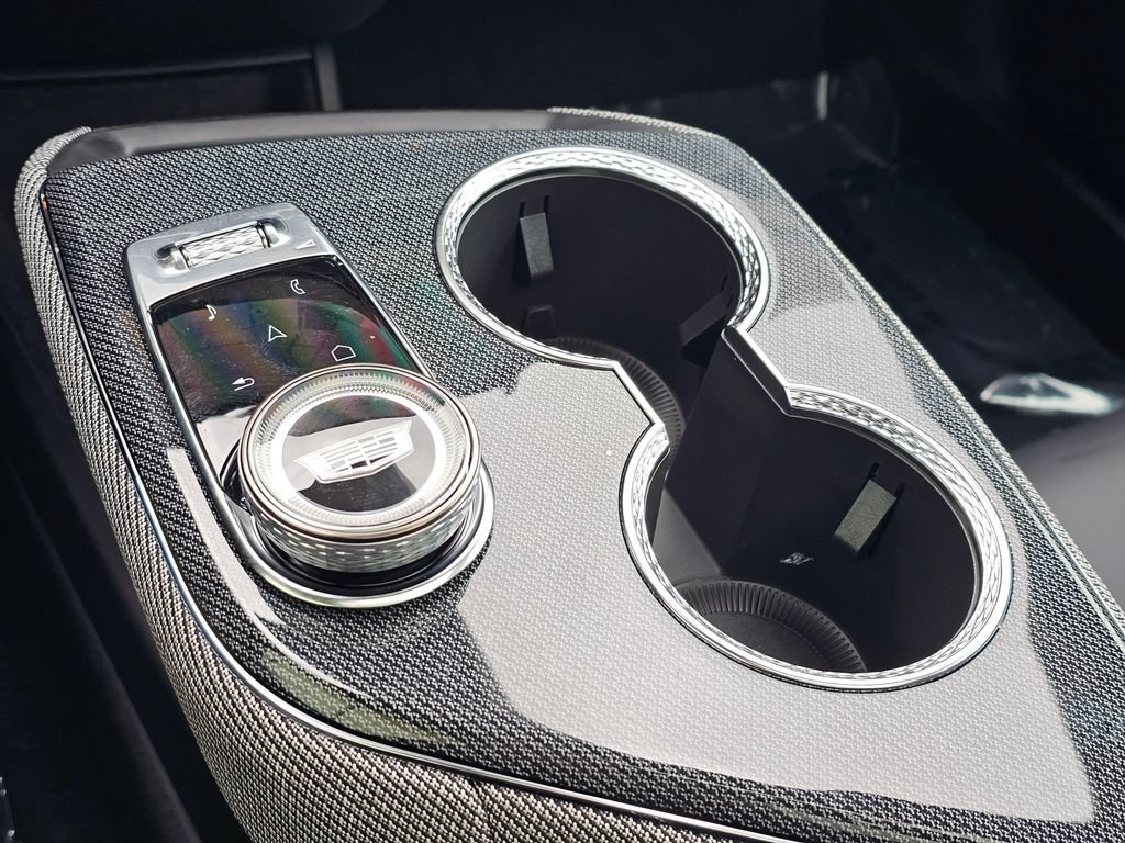 New 2027 Cadillac Optiq Sport AWD/4WD image 32