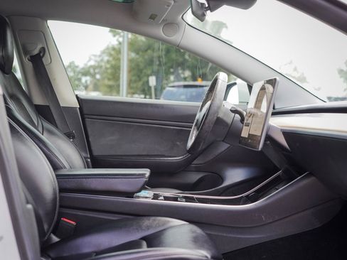 Used 2019 Tesla Model 3 Standard Range Plus RWD image 8