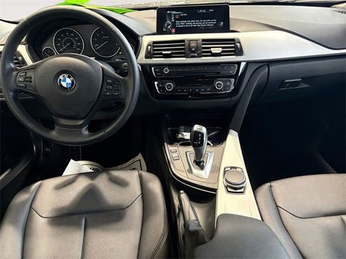 Used 2016 BMW 320i xDrive Sedan image 8