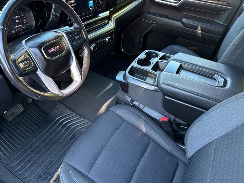 Used 2022 GMC Sierra 1500 SLE image 11