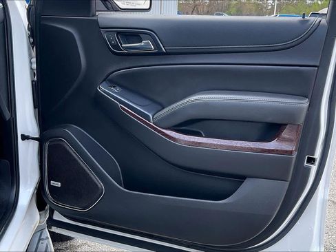 Used 2017 GMC Yukon SLT w/ Open Road Package image 20