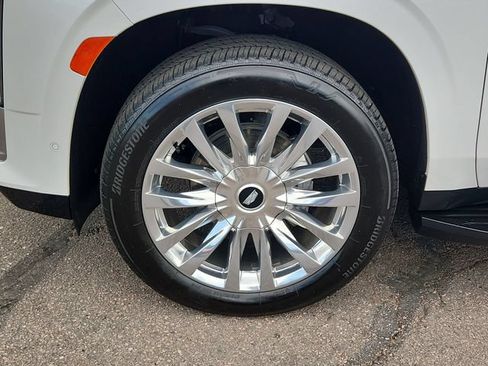 Certified 2024 Cadillac Escalade ESV Premium Luxury AWD/4WD image 27