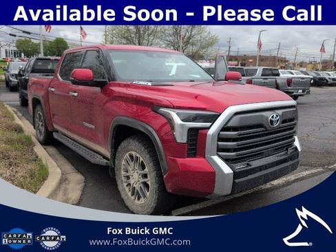 Used 2023 Toyota Tundra Limited w/ Power Package AWD/4WD image 3