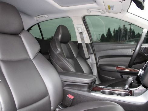 Used 2016 Acura TLX image 11