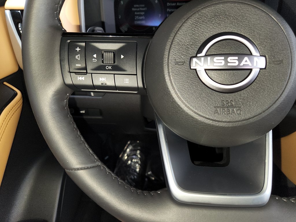 Used 2023 Nissan Rogue Platinum FWD image 27