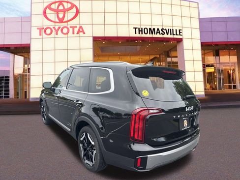 Used 2025 Kia Telluride S FWD image 7