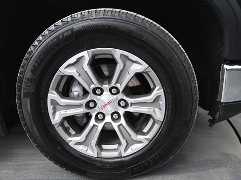 Used 2022 GMC Sierra 1500 SLT w/ SLT Convenience Package image 10