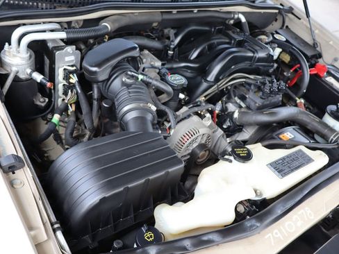 Used 2007 Ford Explorer XLT image 41