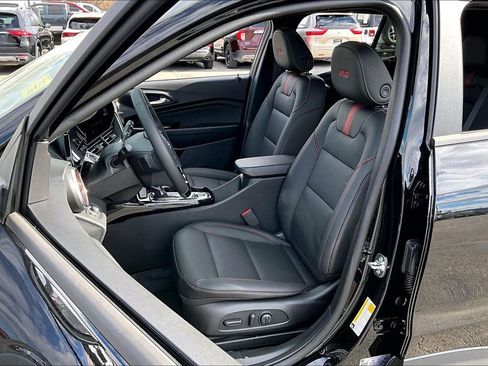 New 2026 Chevrolet Trax RS w/ Sunroof Package image 9