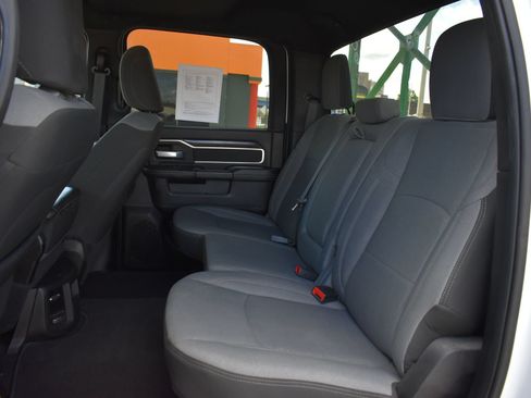 Certified 2024 RAM 2500 Big Horn AWD/4WD image 16