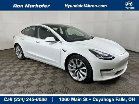 Used 2018 Tesla Model 3 Long Range image 1