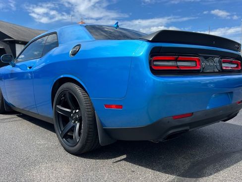 Used 2018 Dodge Challenger SRT Hellcat image 4
