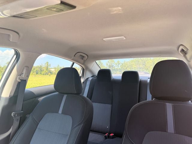 Used 2025 Nissan Sentra SV FWD image 10
