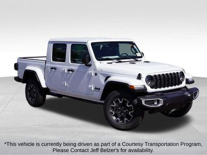 New 2025 Jeep Gladiator Sport w/ Premium Package