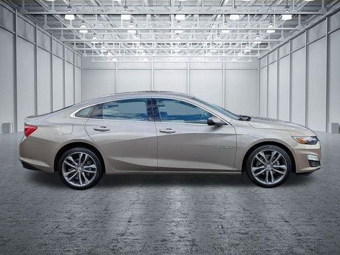 Used 2025 Chevrolet Malibu LT FWD image 6