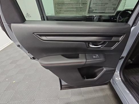 Used 2026 Honda CR-V Sport image 31