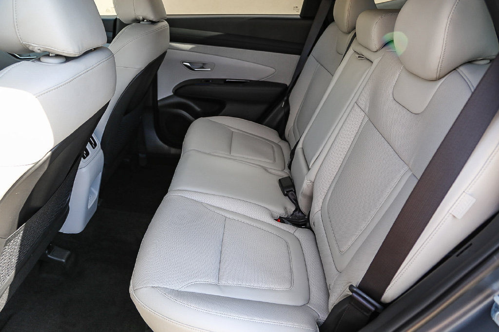 New 2026 Hyundai Tucson Limited FWD image 20
